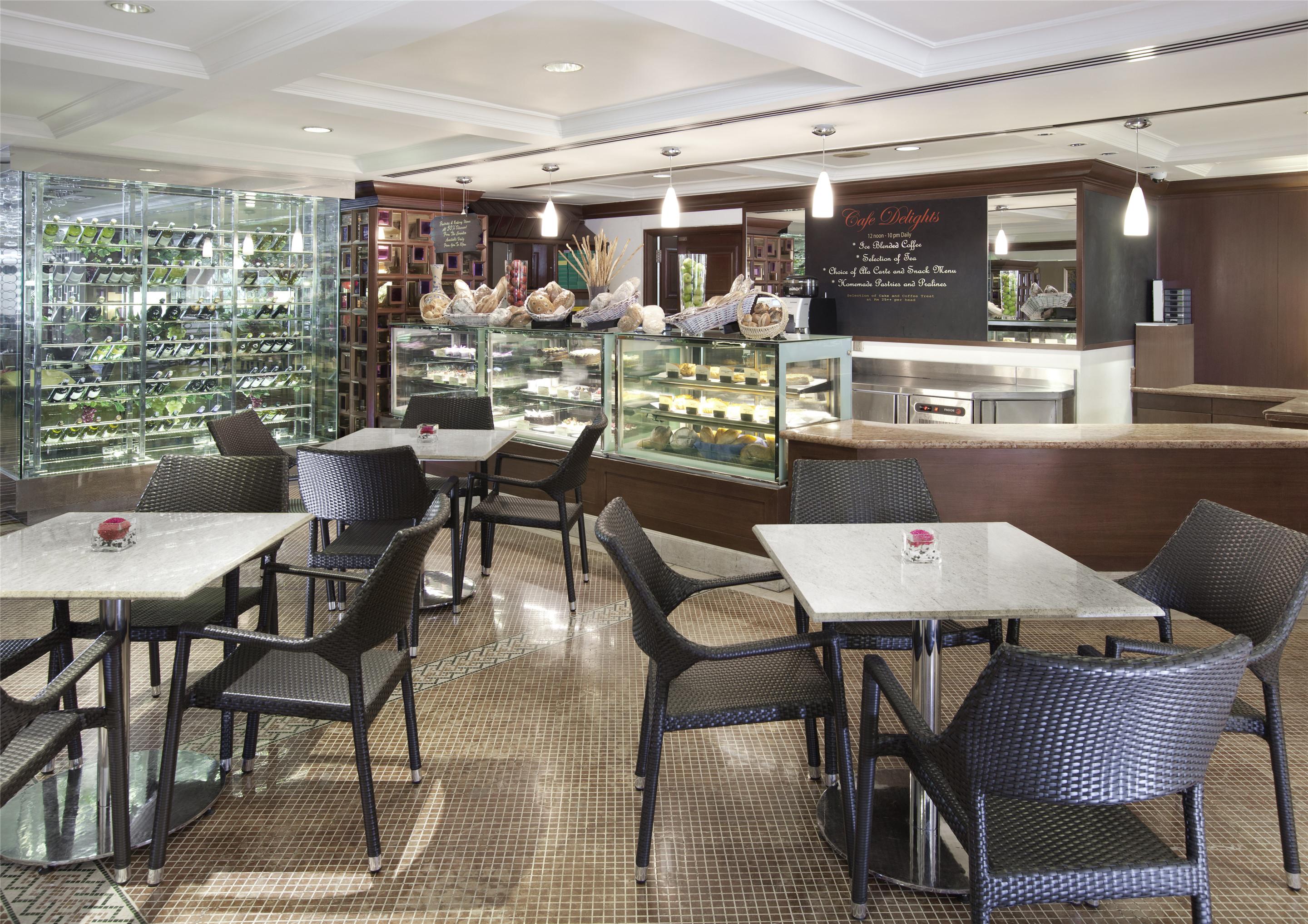 Dorsett Grand Subang Hotel Субанг Джая Екстериор снимка The Coffee Bean & Tea Leaf in Hong Kong