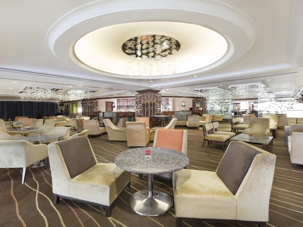 Dorsett Grand Subang Hotel Субанг Джая Екстериор снимка The interior of the lounge