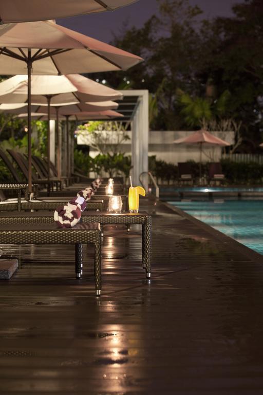 Dorsett Grand Subang Hotel Субанг Джая Екстериор снимка The swimming pool at the hotel
